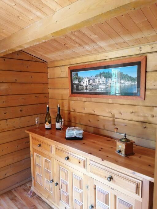 Chalet En Pleine Nature Au Bord D'Un Etang Lanvallay Bagian luar foto
