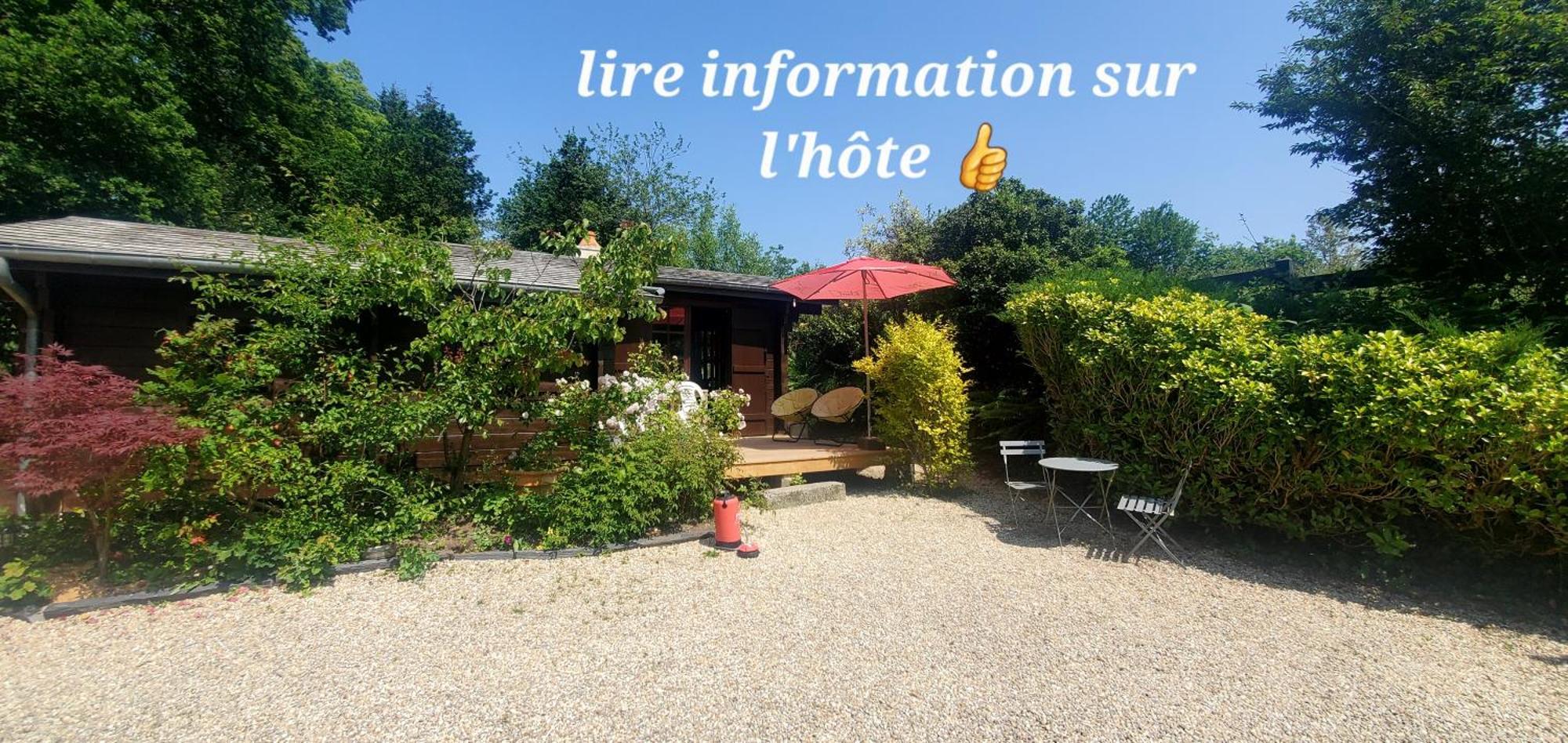 Chalet En Pleine Nature Au Bord D'Un Etang Lanvallay Bagian luar foto